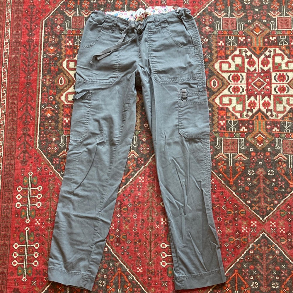 Koi Women's Gray Straight Leg Pants scrubs stretch S regular pockets
